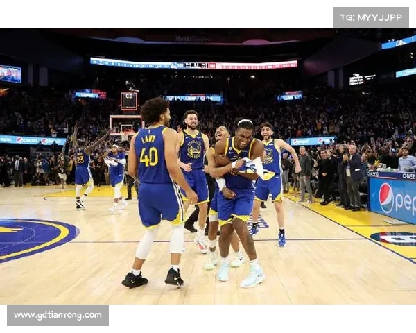 周定洋：自幼热爱埃弗顿 见证鲁尼首秀与父亲共度难忘时刻